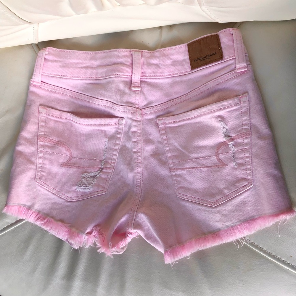 AE Distressed Short Shorts 🩳